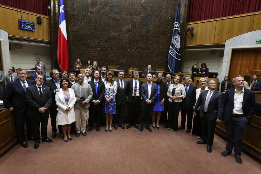 Chilean Senate Distinguishes ALMA for 1st Image of Black Hole