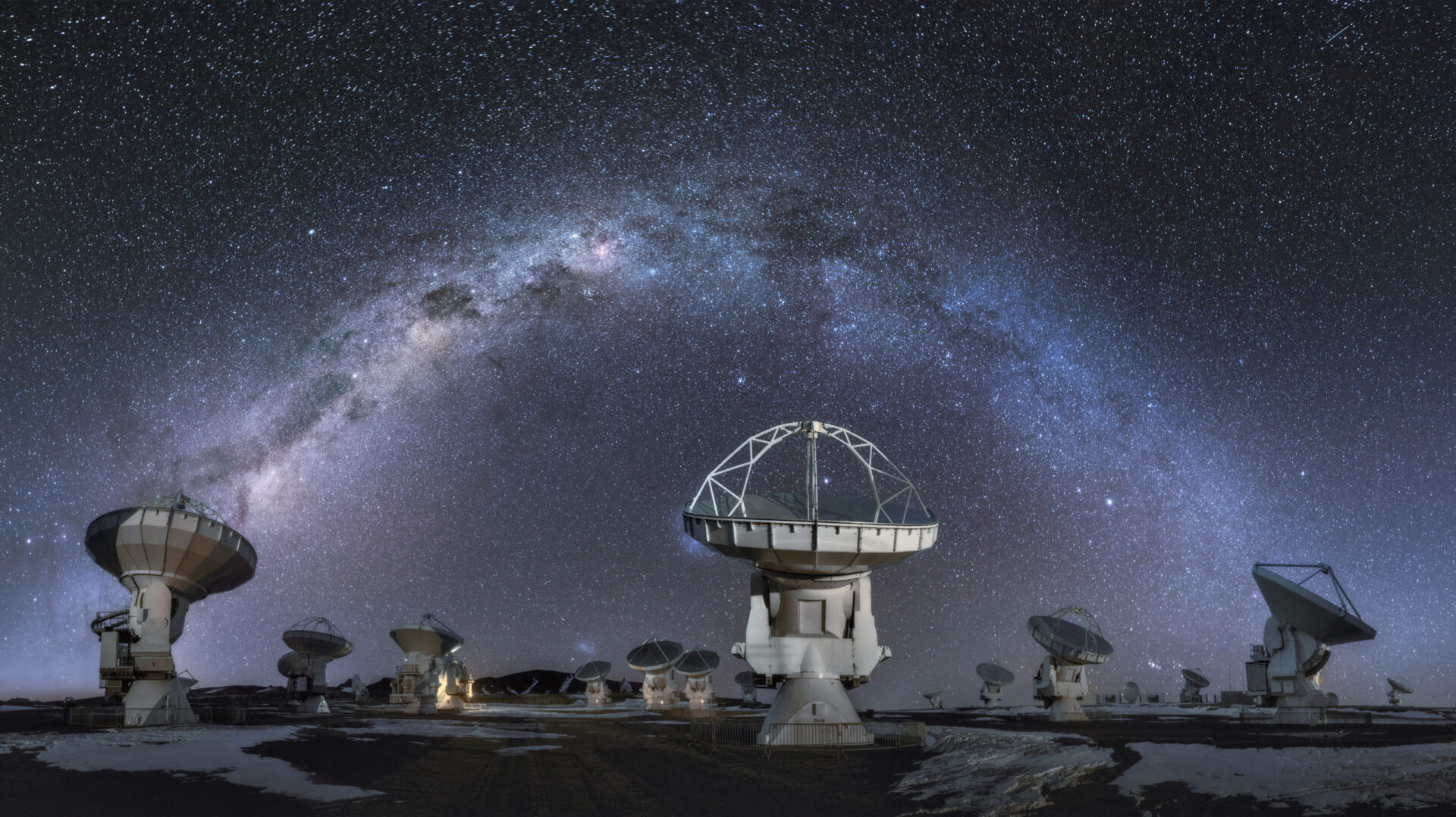 Galactic arch over ALMA