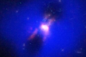 ALMA descubre inesperado tesoro de gas de formación estelar en cúmulo Phoenix