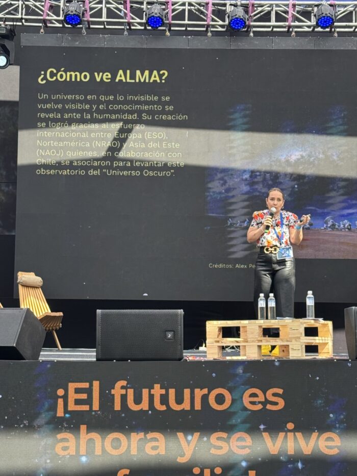 Andrea Araya, lider especilista en documentación de ALMA, en el Nasa Space App Challenge. Crédito: N. Lira - ALMA (ESO/NAOJ/NRAO)